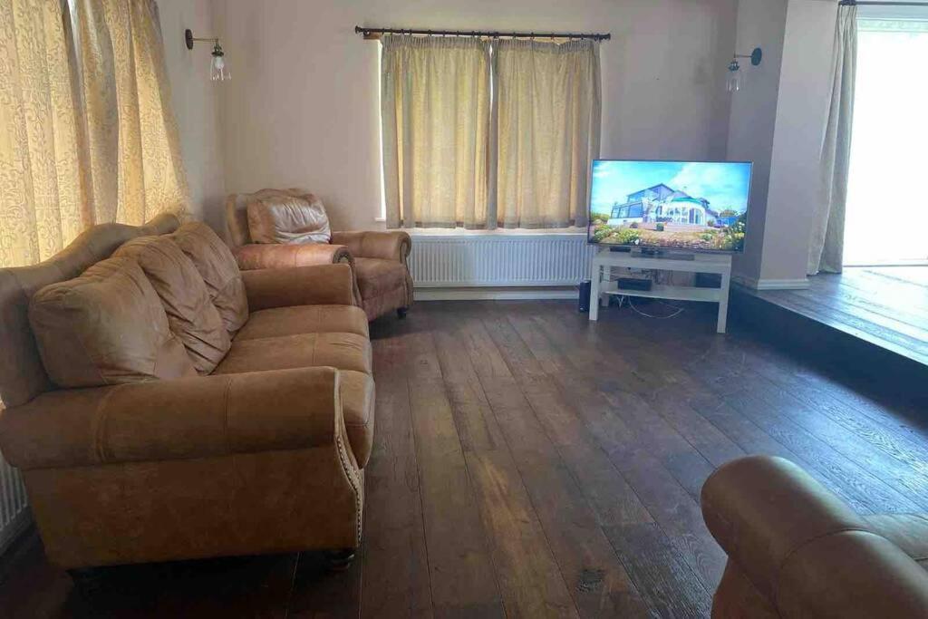 Lovely Cottage In The Heart Of Shirley- Croydon Exteriér fotografie